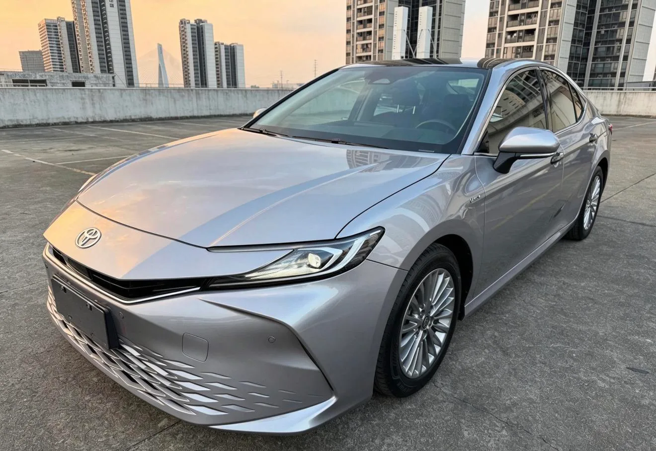 Toyota Camry, 2024 — фото 4