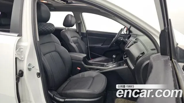 Kia Sportage, 2010 — фото 11