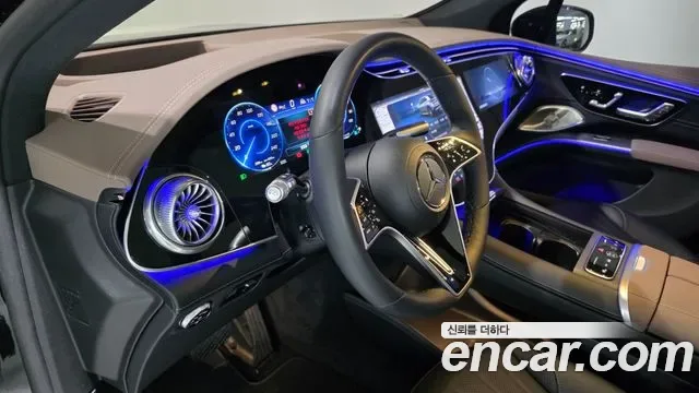 Mercedes-Benz Eqs SUV X296, 2025 — фото 15