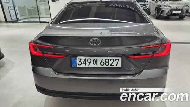 Toyota Camry xv80, 2025 — фото 4