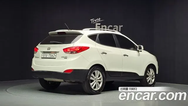 Hyundai Tucson ix, 2012 — фото 2