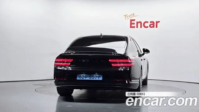 Genesis G80 Electric Fide G80 (RG3), 2022 — фото 4