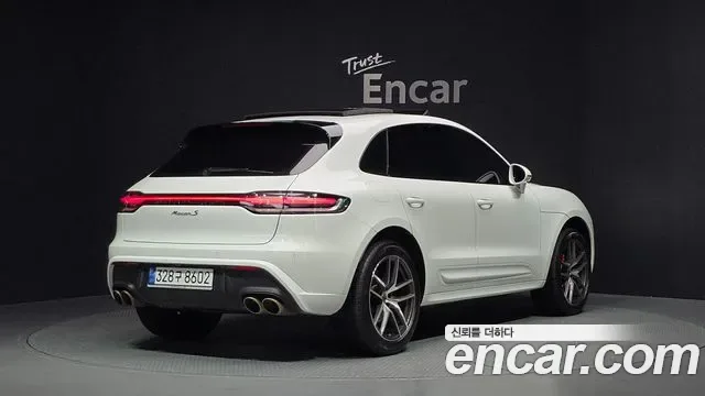 Porsche Macan, 2022 — фото 2