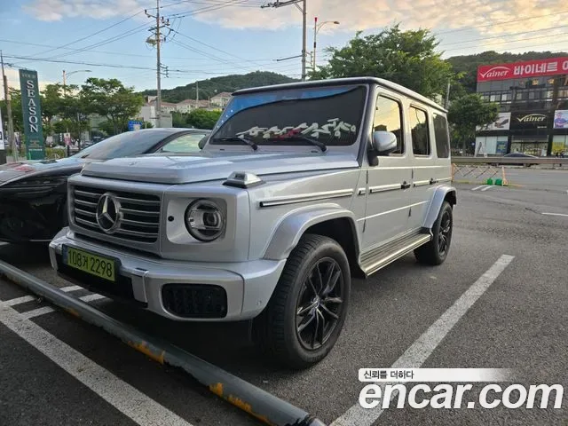 Mercedes-Benz G-Class W465