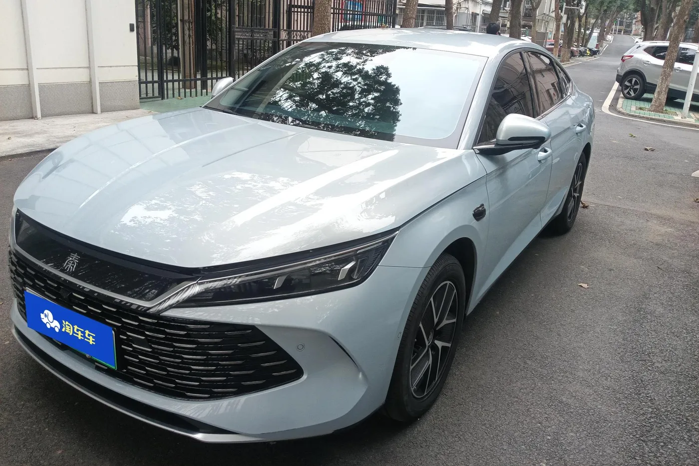 BYD Qin L DM