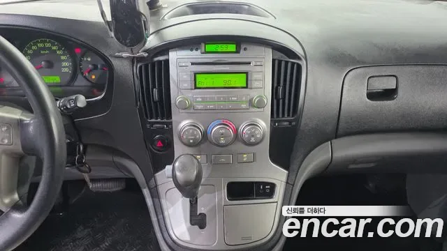 Hyundai Starex Grand Starex, 2009 — фото 15