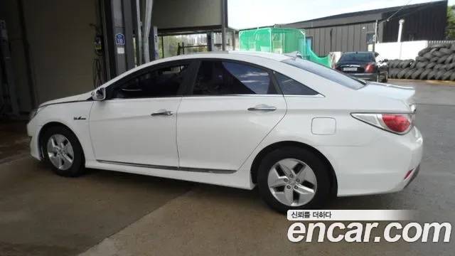 Hyundai Sonata Hybrid