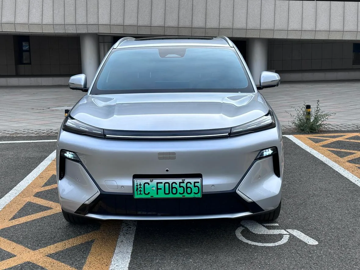 Geely Galaxy Galaxy Starship 7 EM-i, 2026 — фото 2
