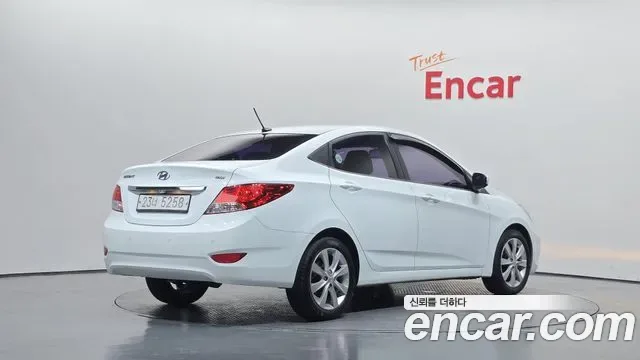 Hyundai Accent, 2011 — фото 2