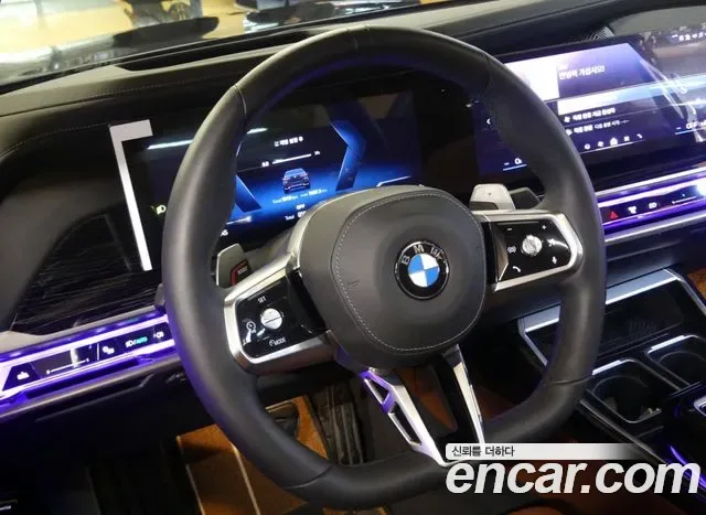 BMW 7-Series G70, 2025 — фото 12