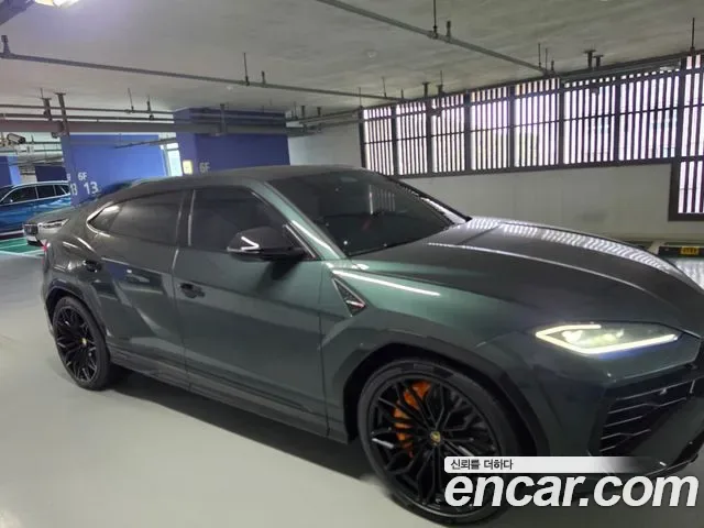 Lamborghini Urus