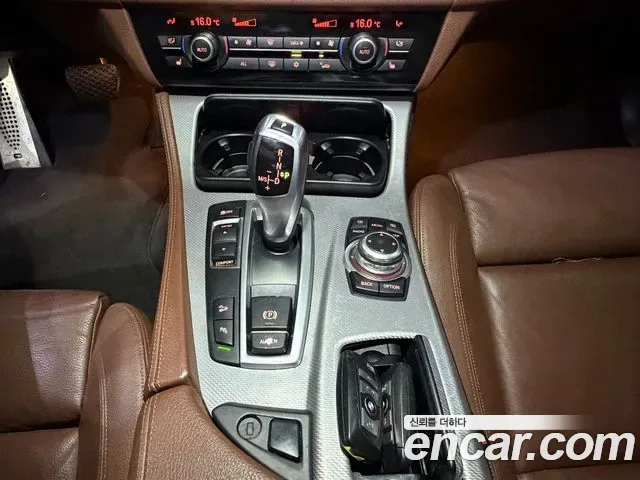 BMW 5 Series (F10), 2012 — фото 13
