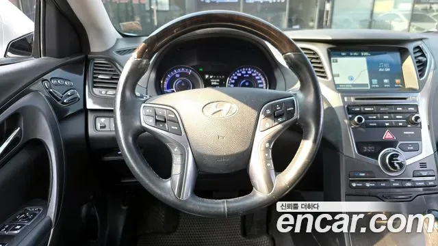 Hyundai Grandeur HG Hybrid, 2016 — фото 13
