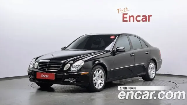 Mercedes-Benz E-Class W211