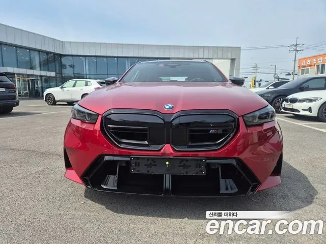 BMW M5 G90