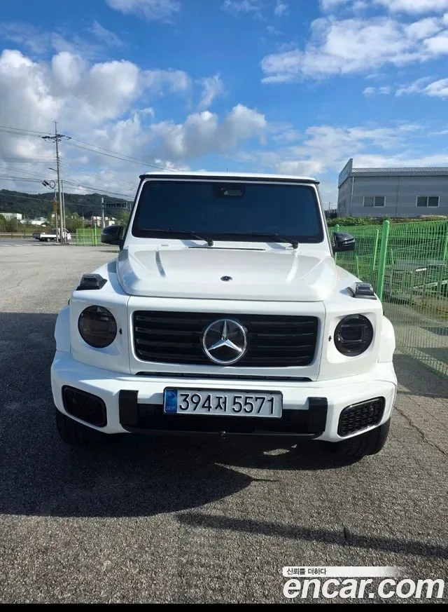 Mercedes-Benz G-Class W465