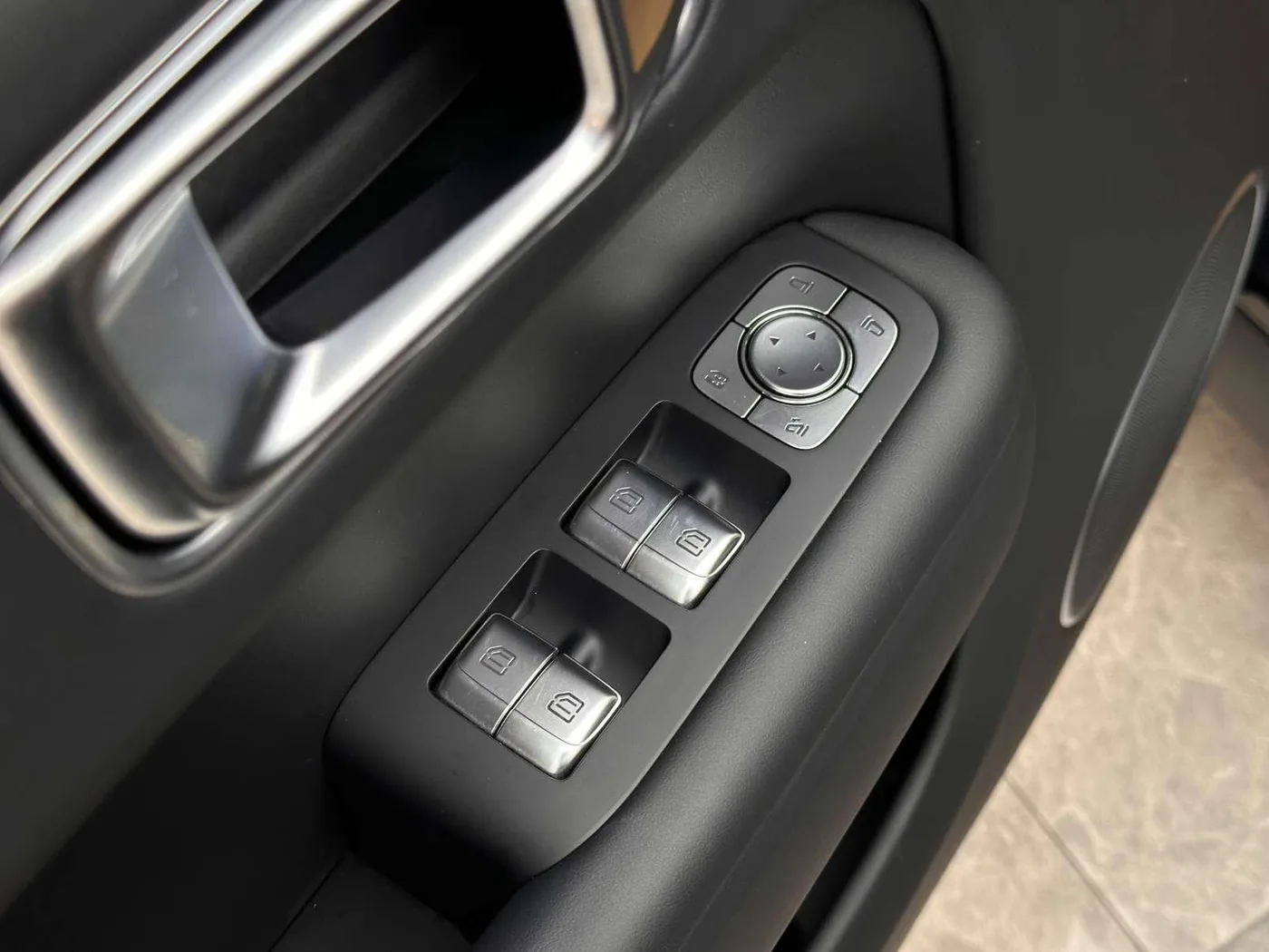 Li Auto Ideal L7, 2023 — фото 15