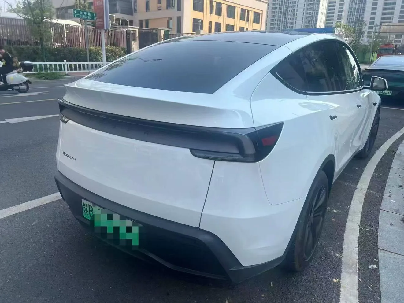 Tesla Model Y, 2026 — фото 4