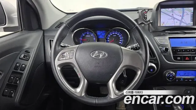 Hyundai Tucson ix, 2010 — фото 13