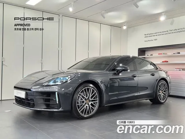 Porsche Panamera 976