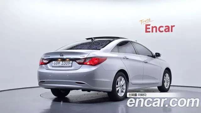 Hyundai Sonata YF Sonata, 2009 — фото 2