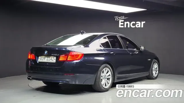 BMW 5-Series F10, 2010 — фото 2