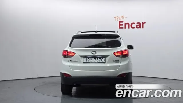 Hyundai Tucson ix, 2012 — фото 4