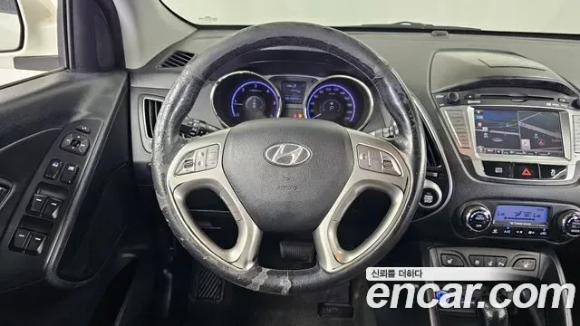 Hyundai Tucson ix, 2012 — фото 13