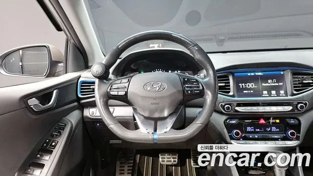 Hyundai Ioniq Ionic Hybrid, 2016 — фото 13