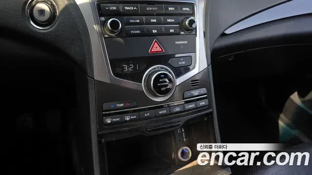 Hyundai Grandeur HG Hybrid, 2016 — фото 16