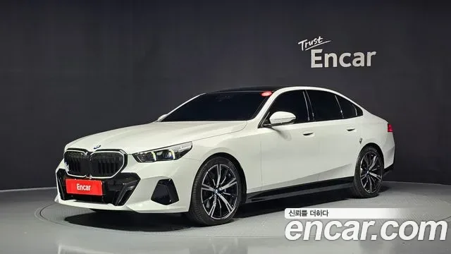 BMW 5-Series G60